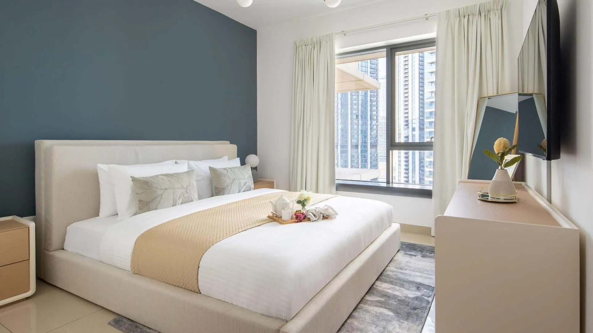 Frank Porter - 29 Boulevard Tower 1 Dubai